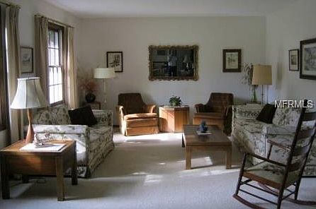 3rd image of 610 Brandonbury Dr
