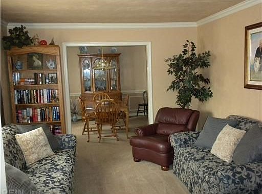 3rd image of 2233 Margaret Dr