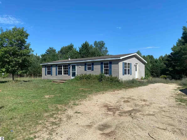 4702 W 4th Rd, Buckley, MI 49620
