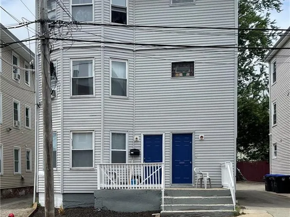 34-36 Frederick St, Providence, RI 02908