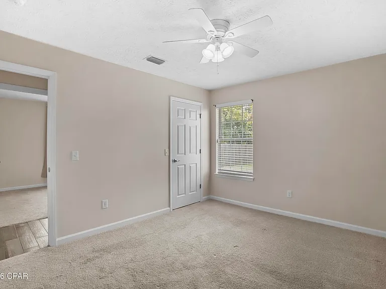 1815 Foster Ave — Photo 19
