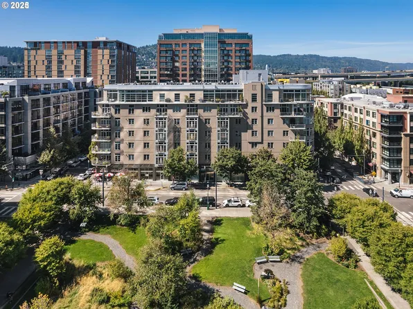 1130 NW 12th Ave APT 600, Portland, OR 97209