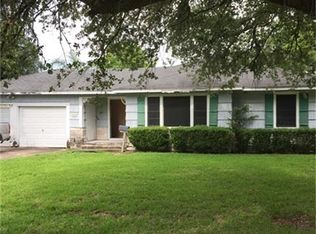 2525 S Austin Ave, Pearland, TX 77581