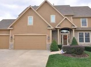 9707 N Laurel Ave, Kansas City, MO 64157
