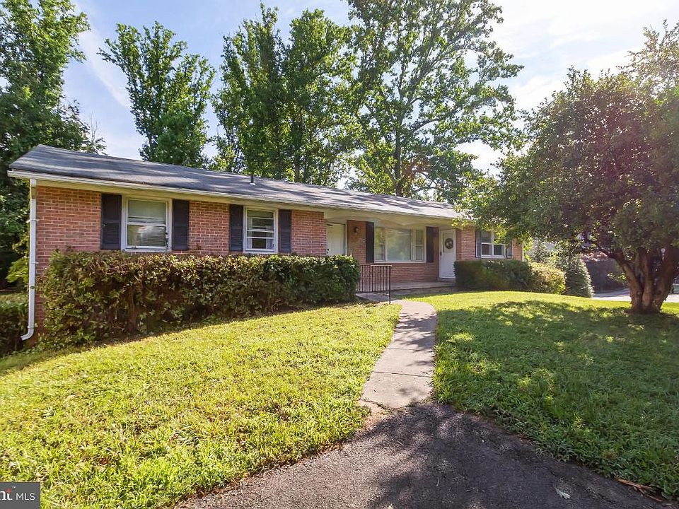 10706 Oak Pl, Fairfax, VA 22030 Zillow