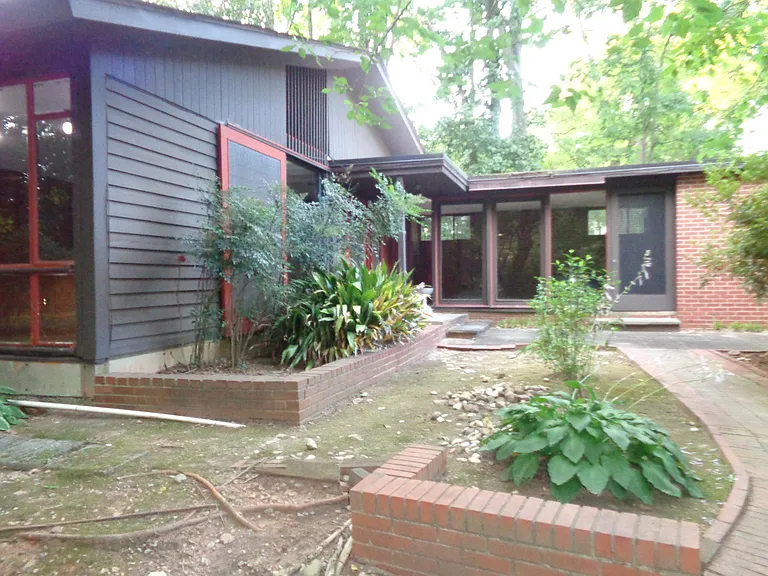 3211 Churchill Rd — Photo 9