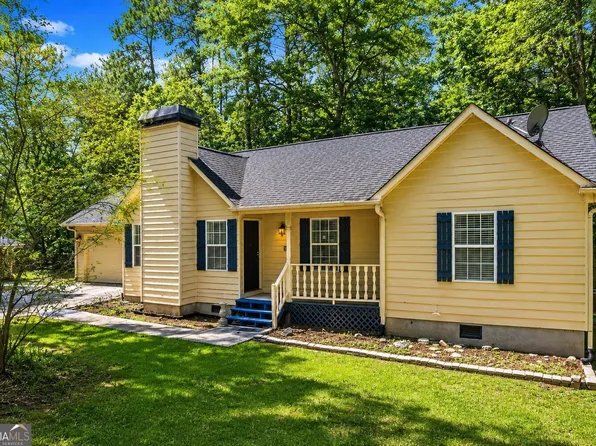4827 Oakwood Ct, Loganville, GA 30052