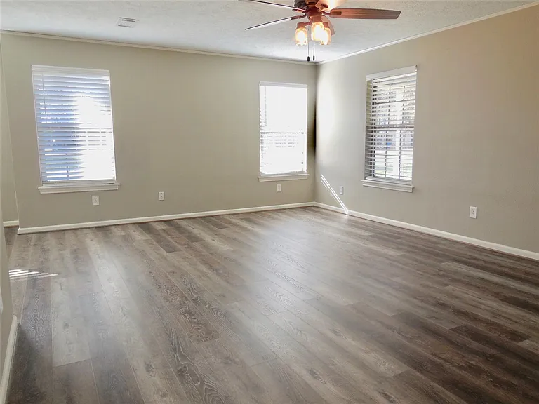 126 Rain Lily St — Photo 14