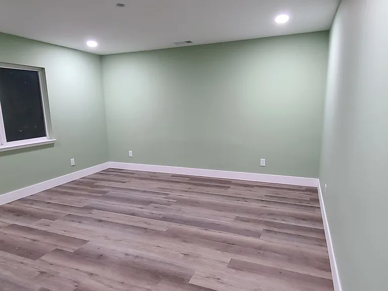 275 Lancaster Rd — Photo 3