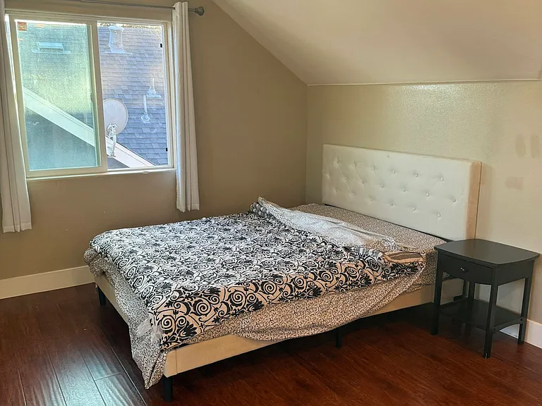 2211-2213 42nd Ave #2213 — Photo 7