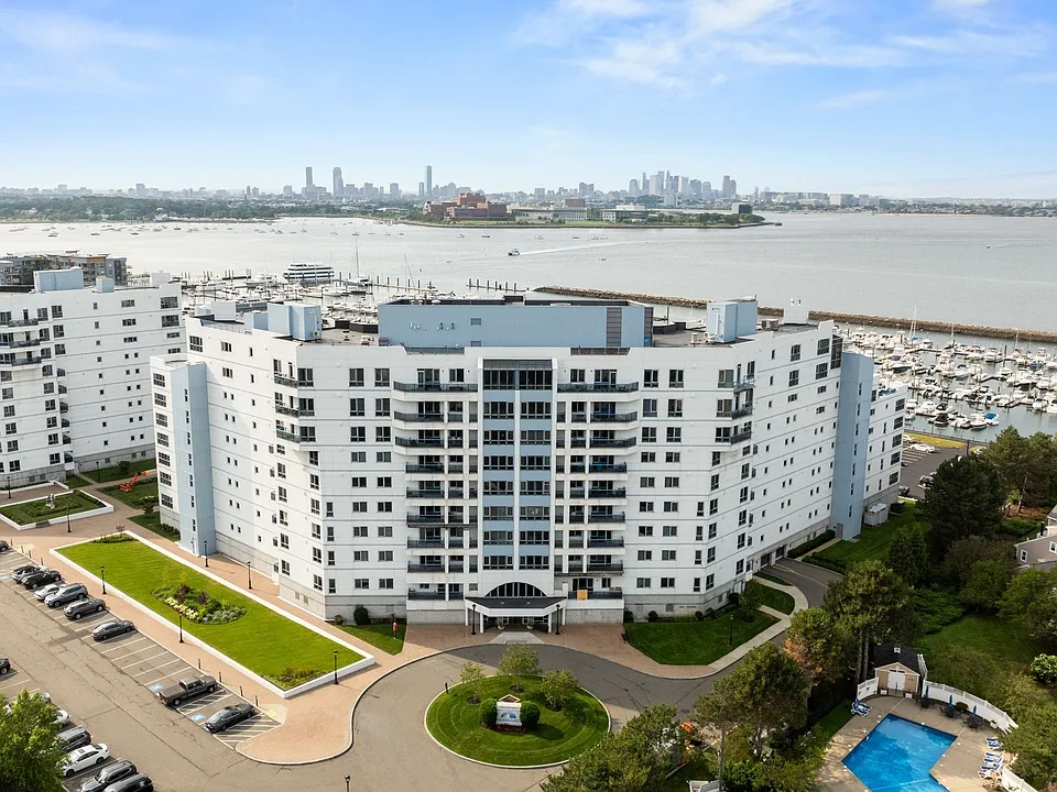 1001 Marina Dr #507