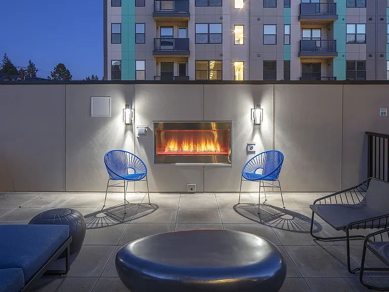 Oak Street Lofts — Photo 22