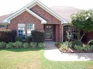 1530 Amelia Dr, Conway, AR 72034