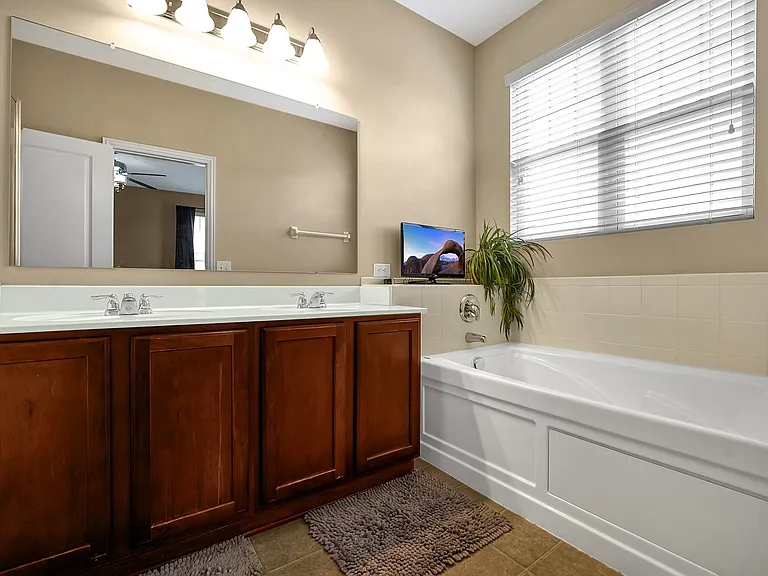 4131 Kinnia Dr — Photo 13
