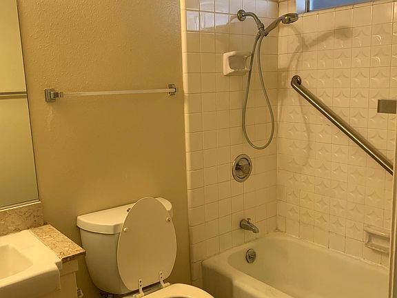4th image of 28030 Winged Foot Dr