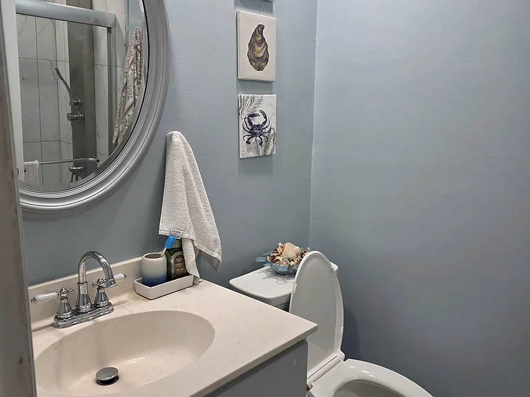 2 Nottingham Dr — Photo 8