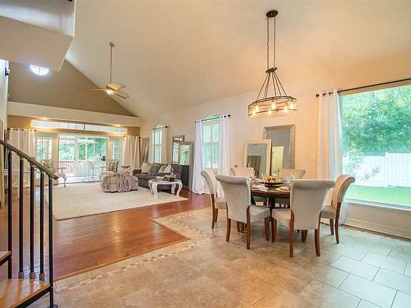 4th image of 2915 Whittington Dr