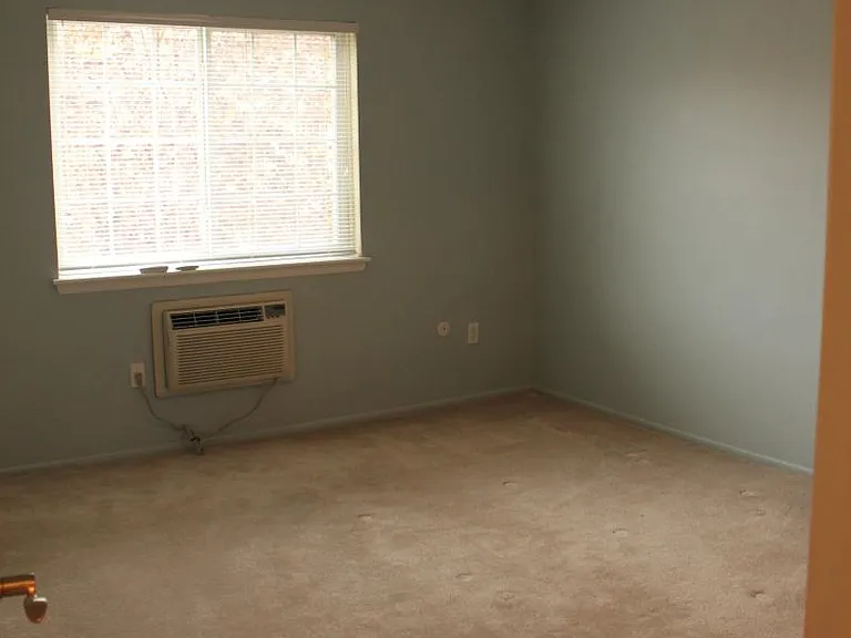 2445 Torquay Ave #206-B — Photo 9