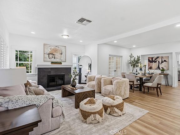 3rd image of 332 Chester Pl