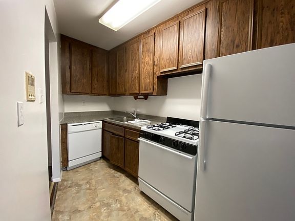 2nd image of 75-23 113th St #11