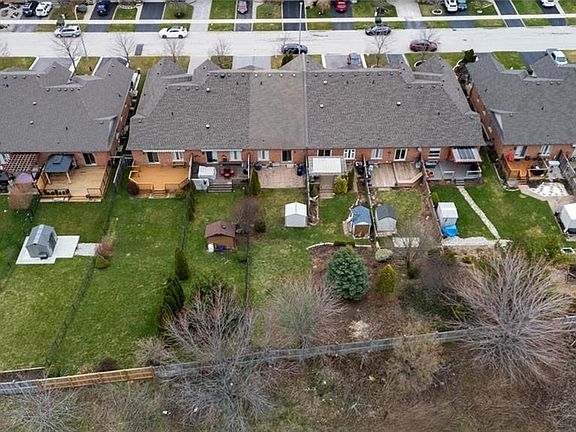 3rd image of 30 Conrad Pl