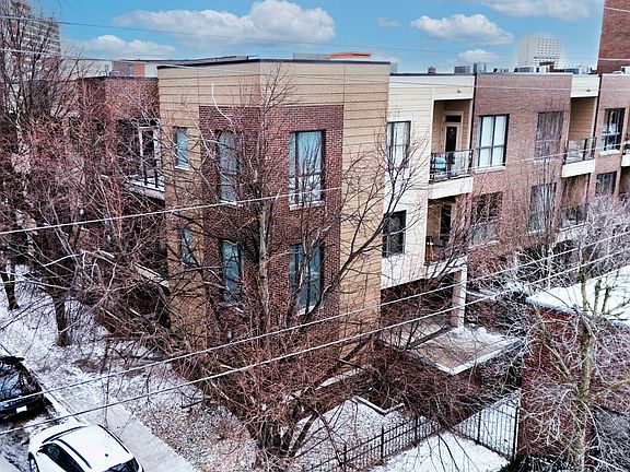 2nd image of 233 E Saint Joseph St Unit 2H