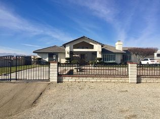 12400 Indian River Dr, Apple Valley, CA 92308