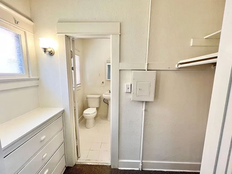 Cozy Vintage Studio Apartment | First Floor Unit in Quiet, Smoke-Free Community — Photo 5