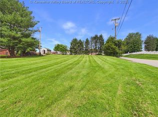 5983 Rocky Step Rd, Winfield, WV 25213