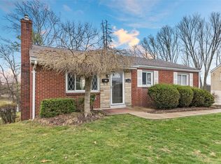 4963 Willow Dr, Pittsburgh, PA 15236