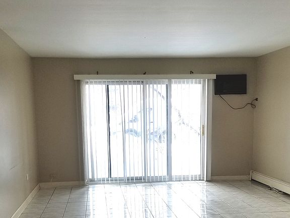 5th image of 8905 Knight Ave APT 109