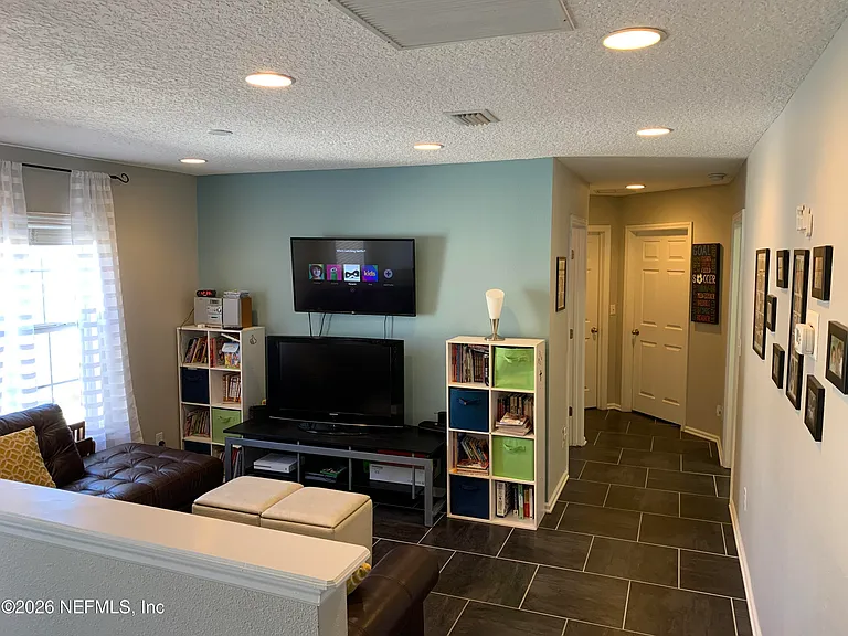 3740 Creswick Cir #8 — Photo 18