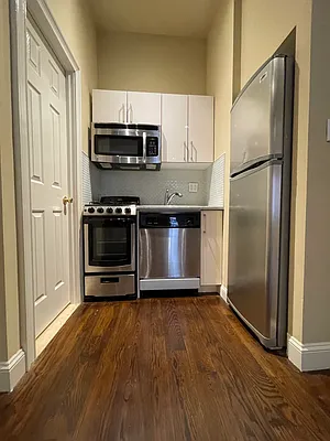 Rented by MOTION New York | media 8