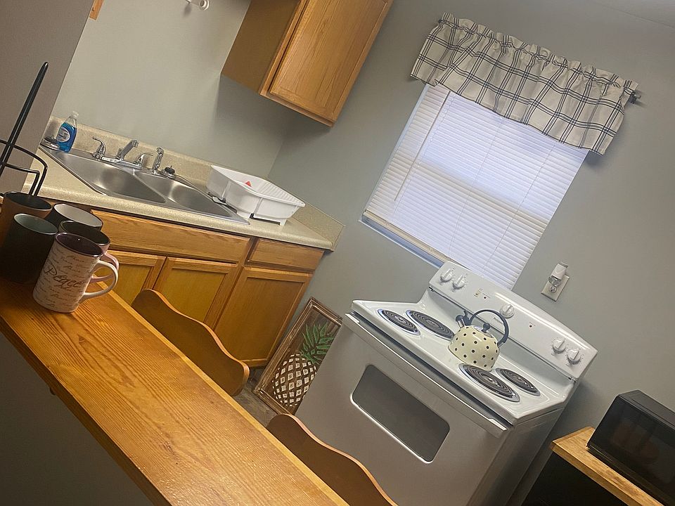 1st image of 3016 Fairview Dr