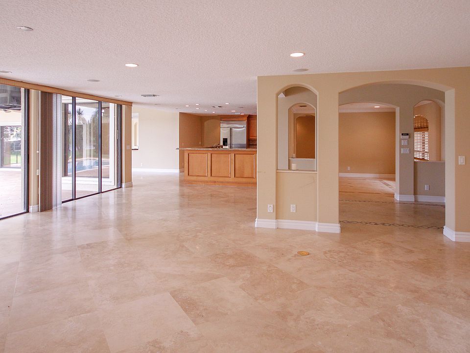 Living Rm,Dining Rm&Kitchen