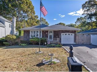28 Mastic Blvd, Mastic, NY 11950