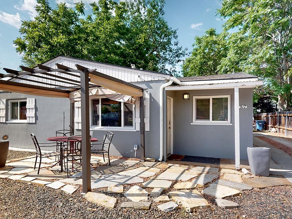 Front of duplex