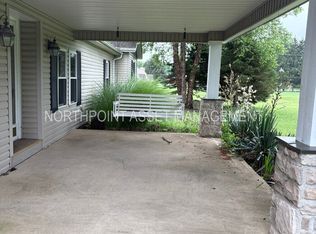 3512 Burnside Rd, Johnstown, OH 43031