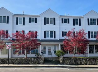 525 South St #R-1, Hyannis, MA 02601