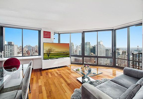 3rd image of 304 E 65th St APT 32D
