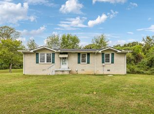 116 Chestnut Dr, Burns, TN 37055