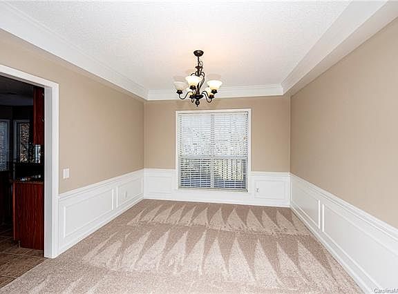 5th image of 6403 Skyline Dr