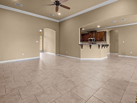 4th image of 11854 Poydras