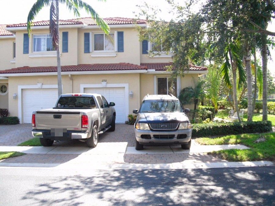 1st image of 2792 S Evergreen Cir