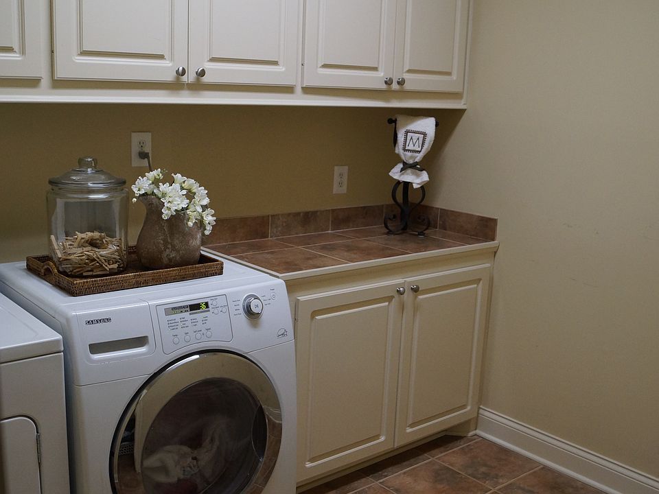 Large laundry room