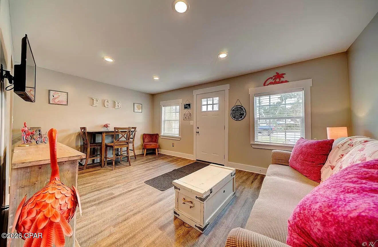 1 bed, 555 sqft, $1,300 — Photo 4