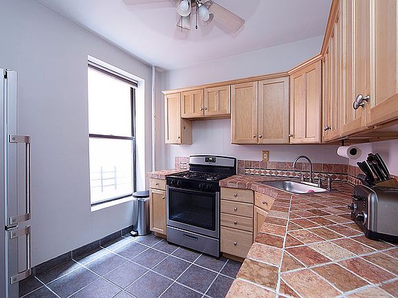 2nd image of 5 W 122nd St #3A