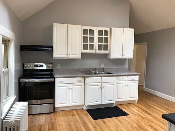 2nd image of 0 Cedar St #2