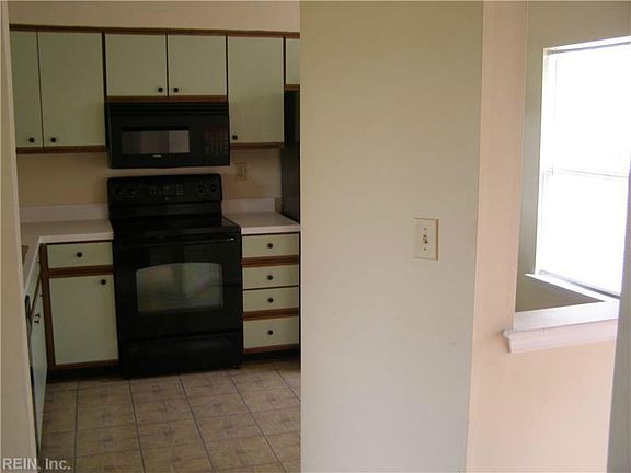 5th image of 4909 Willow Pointe Ln