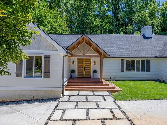 2nd image of 155 Marsh Glen Point